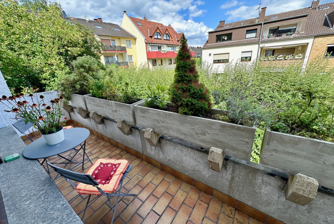 EFH83025 - EFH83025_Balkon01