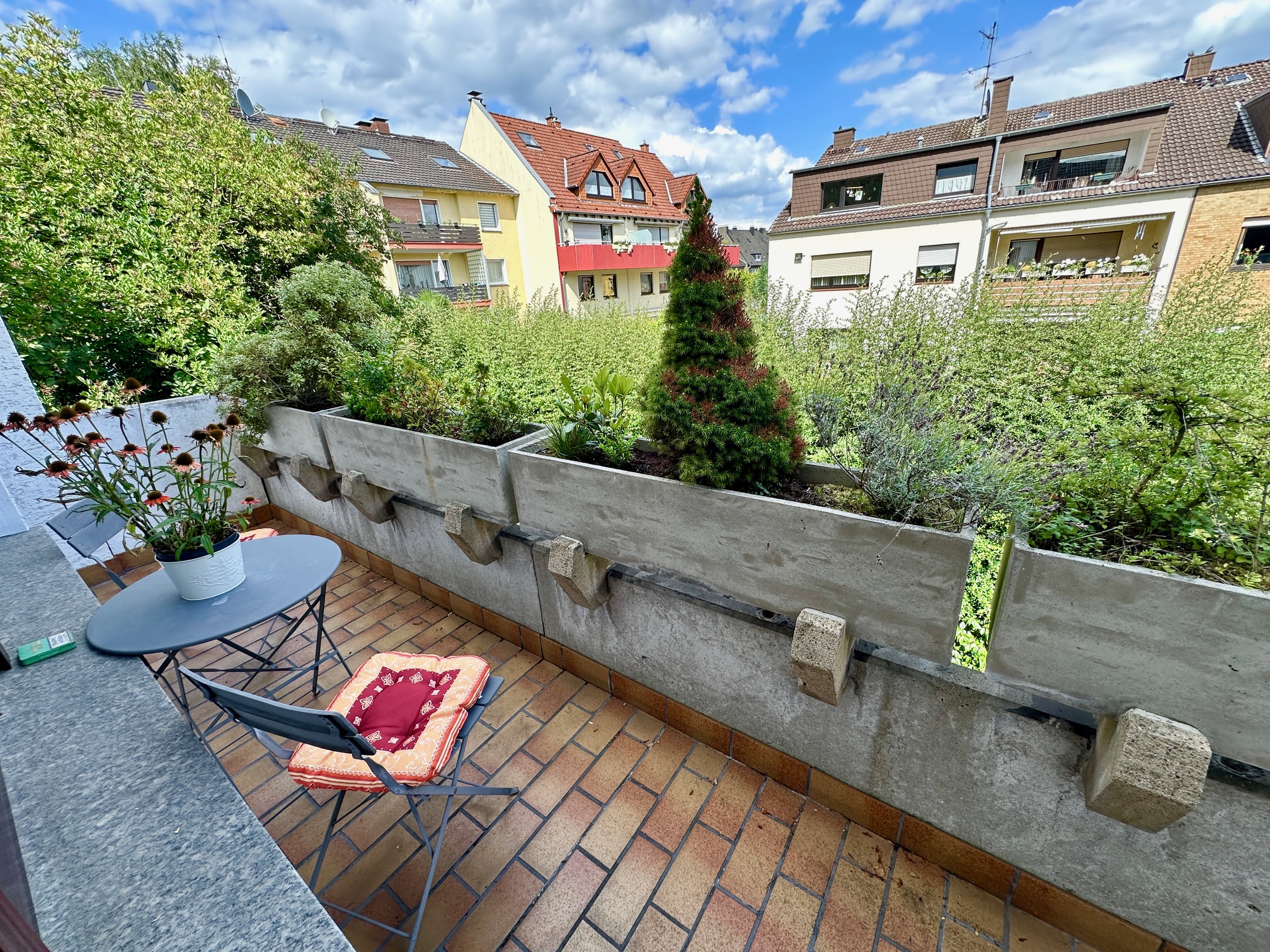 EFH83025 - EFH83025_Balkon01