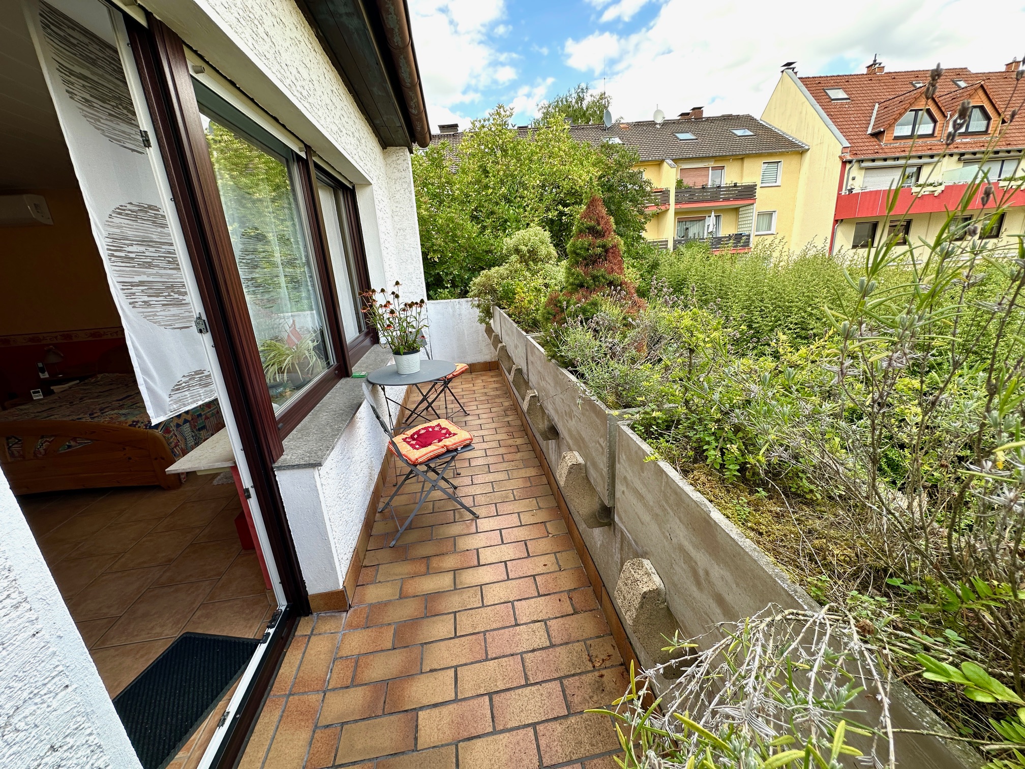 EFH83025 - EFH83025_Balkon02