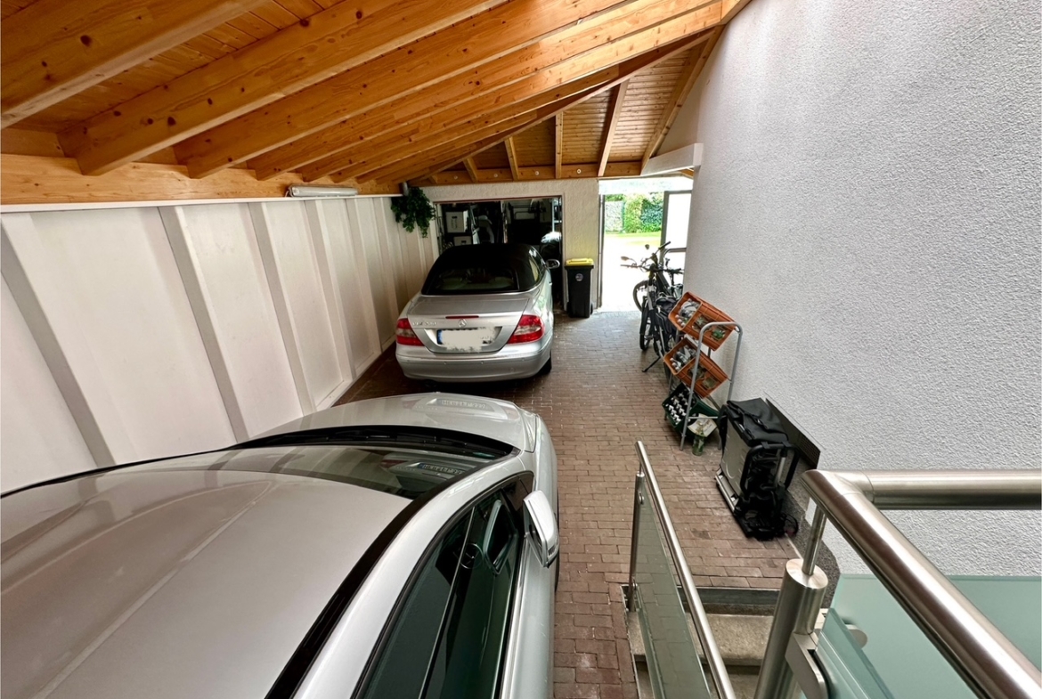 EFH83825 - EFH83825_Garage