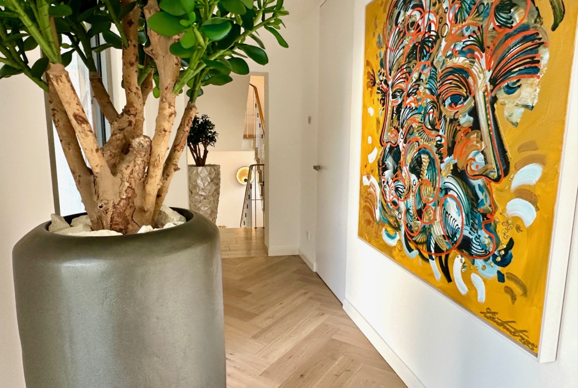 EFH84825 - EFH84825_Diele_EG05