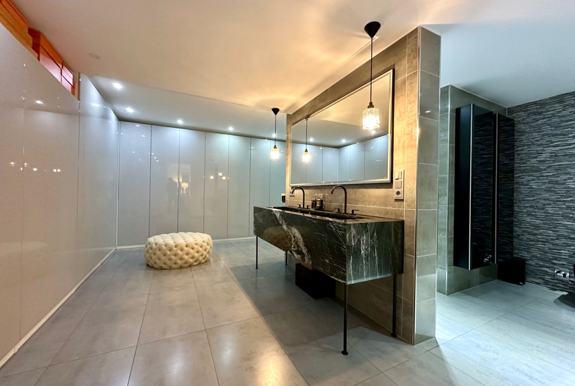 EFH84825 - EFH84825_Elternbad01