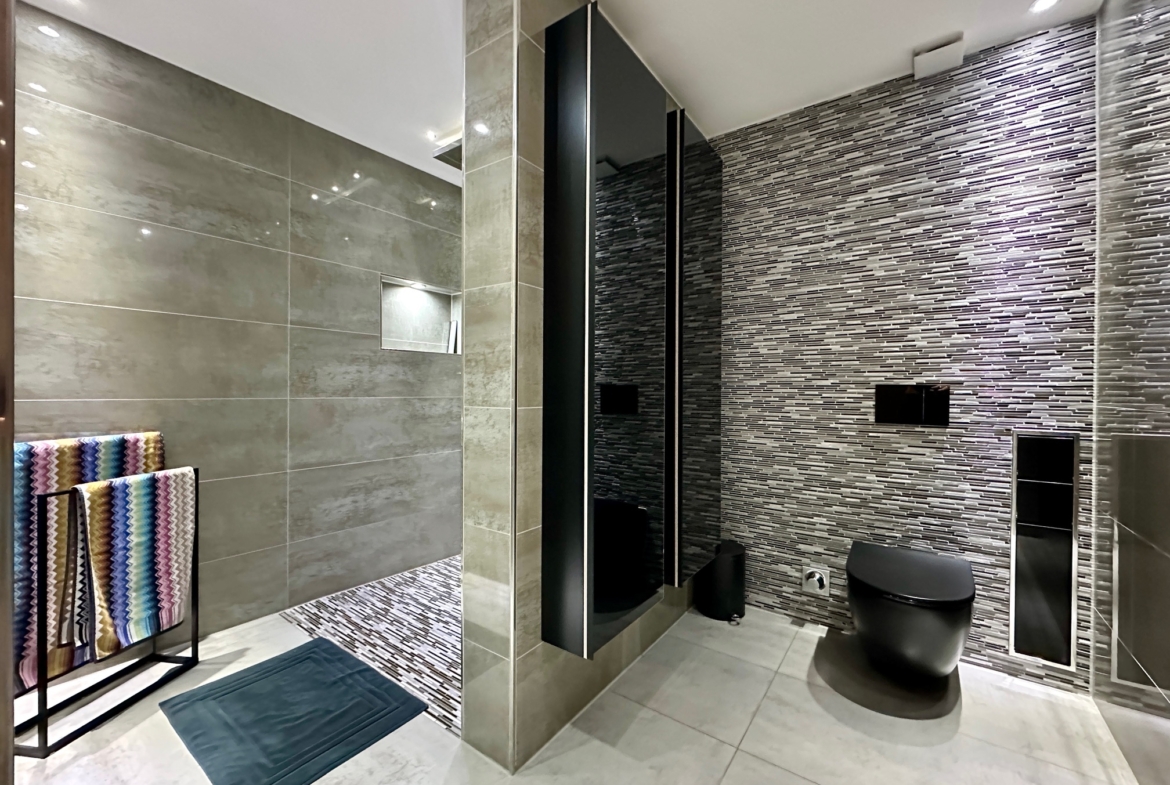 EFH84825 - EFH84825_Elternbad02