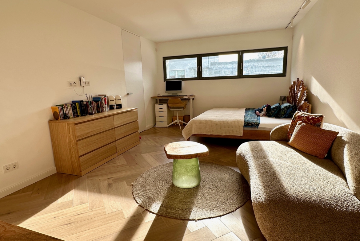 EFH84825 - EFH84825_Kind03