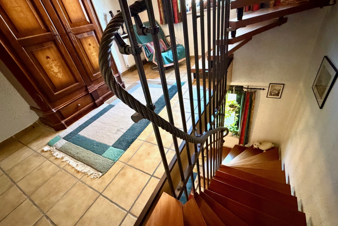EFH86425 - EFH86425_Treppe01