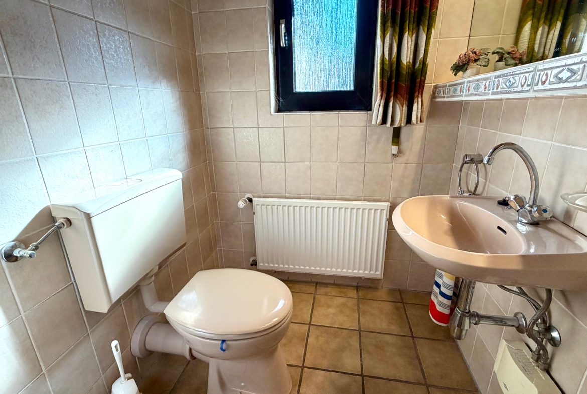 EFH86425 - EFH86425_WC