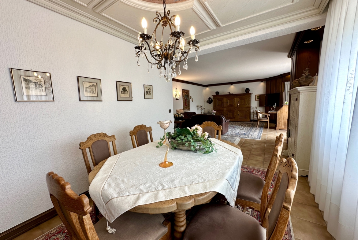 ETW83525 - ETW83525_Essplatz02