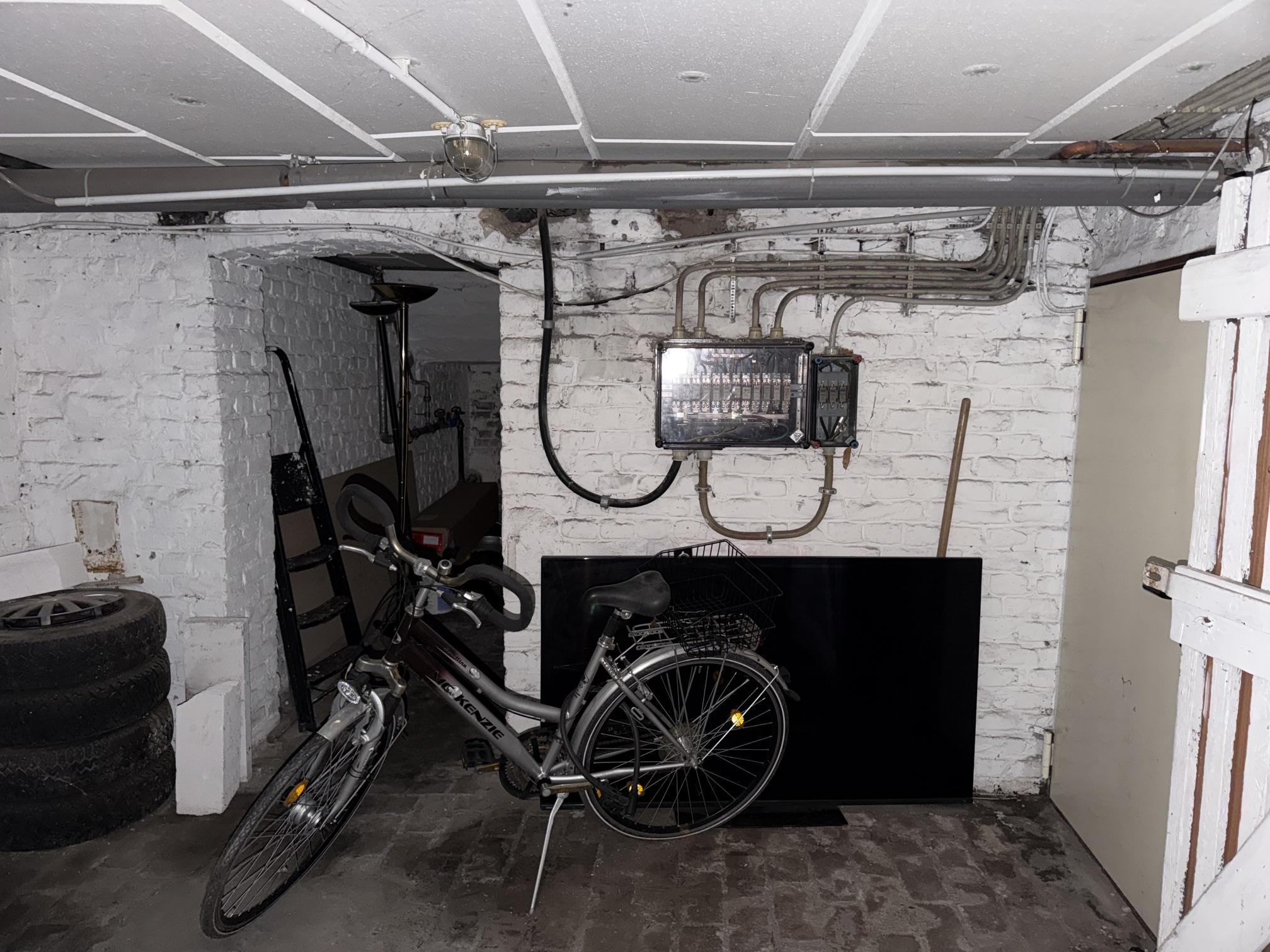 MFH89926 - MFH89926_Keller01