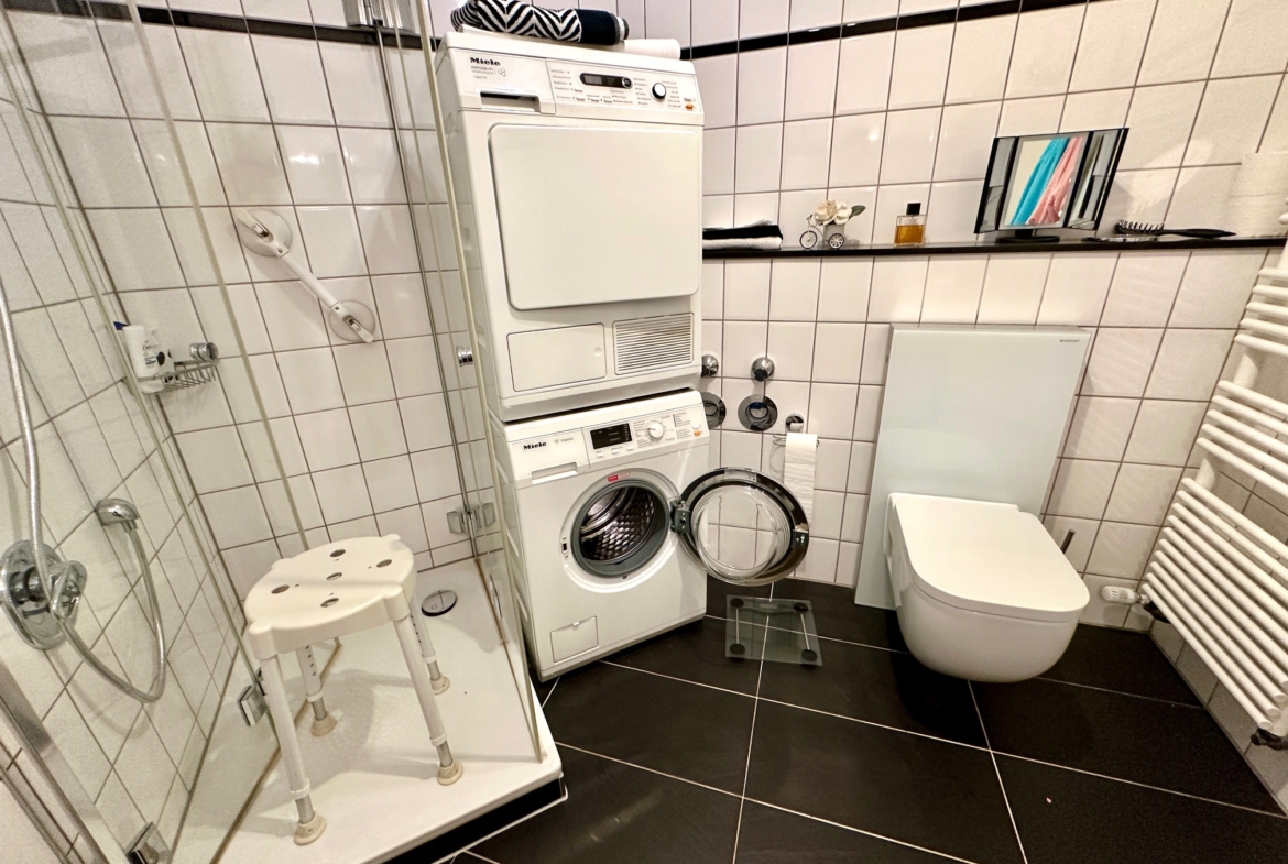 WHG84325 - WHG84325_Duschbad02